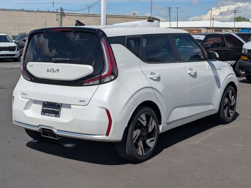 Certified 2023 Kia Soul GT-Line w/ GT-Line Technology Package FWD image 5