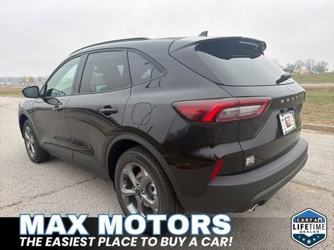 New 2026 Ford Escape ST-Line w/ Cold Weather Package image 9