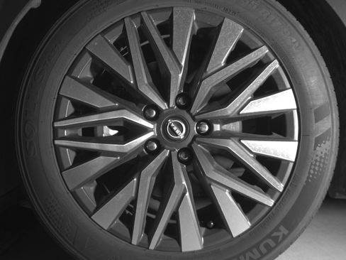 Used 2025 Nissan Altima 2.5 SV image 12