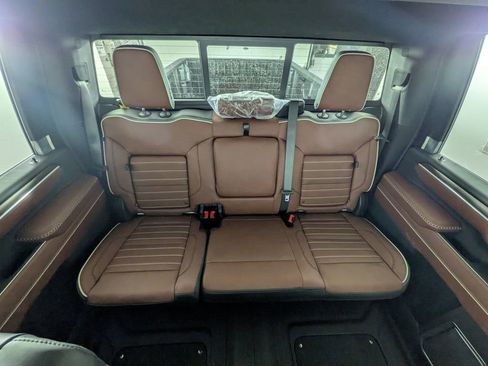 New 2026 GMC Sierra 3500 Denali Ultimate image 29