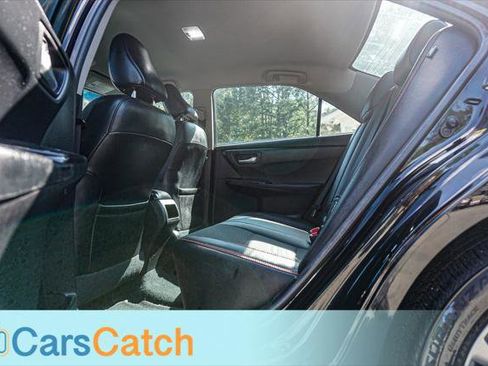 Used 2016 Toyota Camry SE image 21