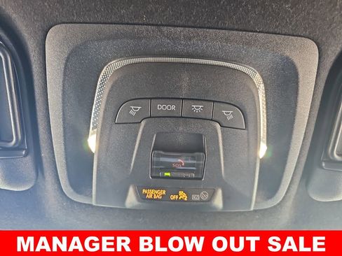 Used 2024 Toyota Corolla SE w/ Convenience Package image 29