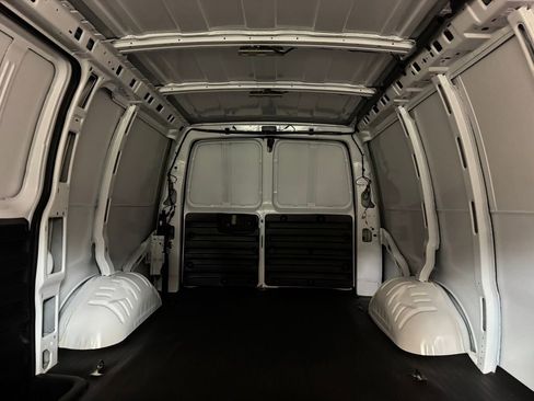 New 2026 Chevrolet Express 2500 RWD image 13