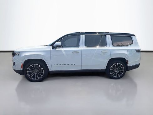 Used 2022 Jeep Grand Wagoneer Series III w/ Rear Seat Video Group 1 AWD/4WD image 8