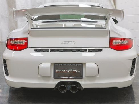 Used 2010 Porsche 911 GT3 RWD image 22
