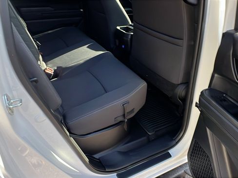 Used 2025 Toyota Tacoma SR image 21