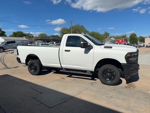 Used 2025 RAM 2500 Tradesman AWD/4WD image 5