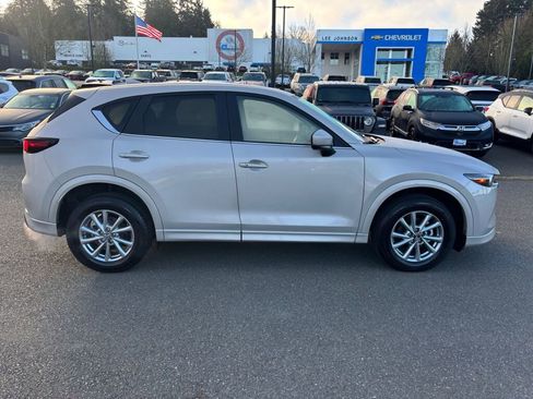 Used 2025 MAZDA CX-5 AWD 2.5 S w/ Preferred Package image 4