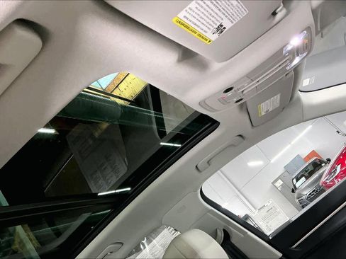 Certified 2025 Audi Q3 2.0T Premium w/ Convenience Package image 25