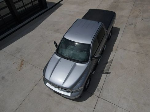 Used 2019 RAM 1500 Classic SLT AWD/4WD image 53