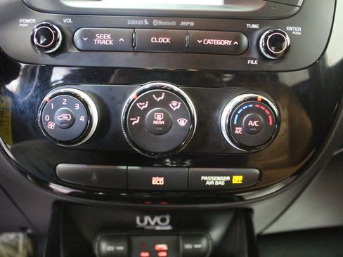 Used 2016 Kia Soul ! w/ Umber Package 1 image 14