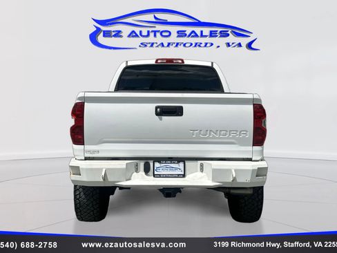 Used 2015 Toyota Tundra SR5 w/ SR5 Upgrade Package AWD/4WD image 6