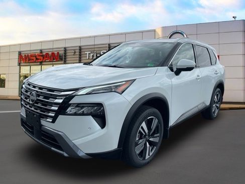 New 2025 Nissan Rogue SL w/ Tech Package image 2