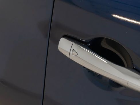 Used 2024 Nissan Murano SV FWD image 8
