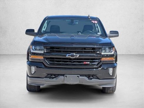 Used 2019 Chevrolet Silverado 1500 LT w/ All Star Edition image 2