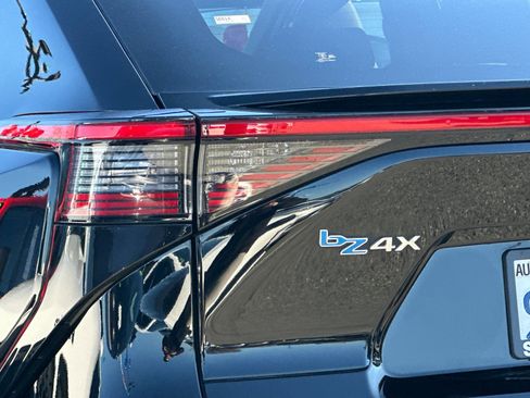 Used 2024 Toyota bZ4X XLE w/ Weather Package image 26