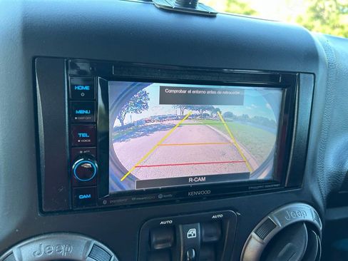 Used 2018 Jeep Wrangler Unlimited Sport S AWD/4WD image 22