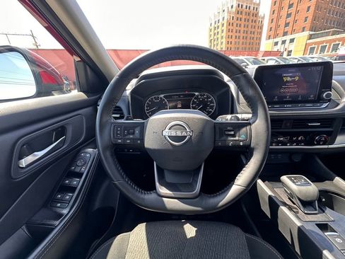 Certified 2025 Nissan Rogue SV image 20