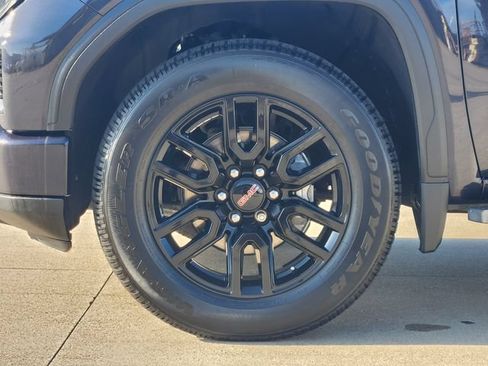 Used 2023 GMC Sierra 1500 Elevation RWD image 10