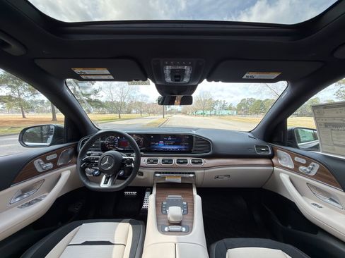 New 2026 Mercedes-Benz GLE 53 AMG 4MATIC image 2