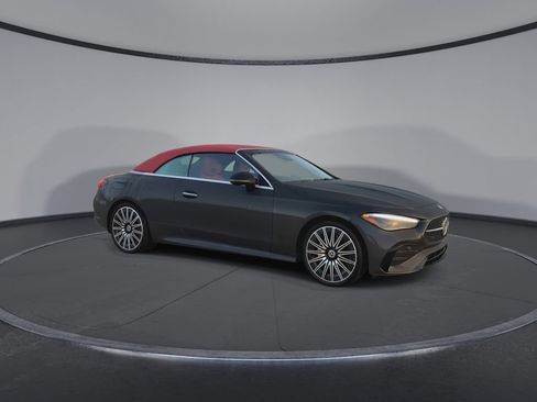 Used 2024 Mercedes-Benz CLE 300 4MATIC Cabriolet image 2