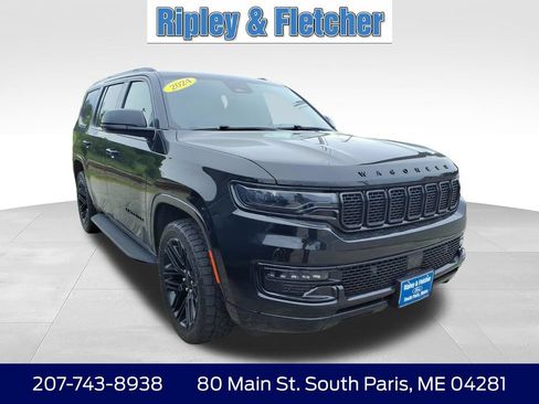 Used 2024 Jeep Wagoneer Series II AWD/4WD image 3
