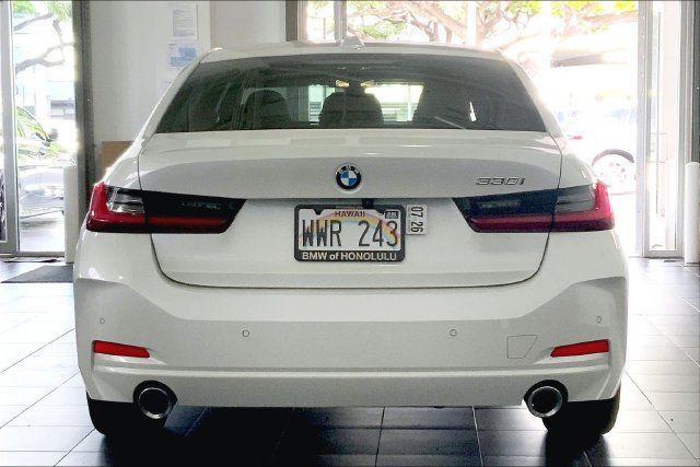 Used 2023 BMW 330i Sedan w/ Parking Assistance Package RWD image 4