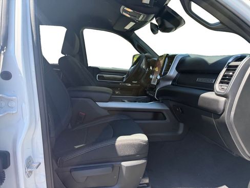 New 2026 RAM 2500 Big Horn AWD/4WD image 15