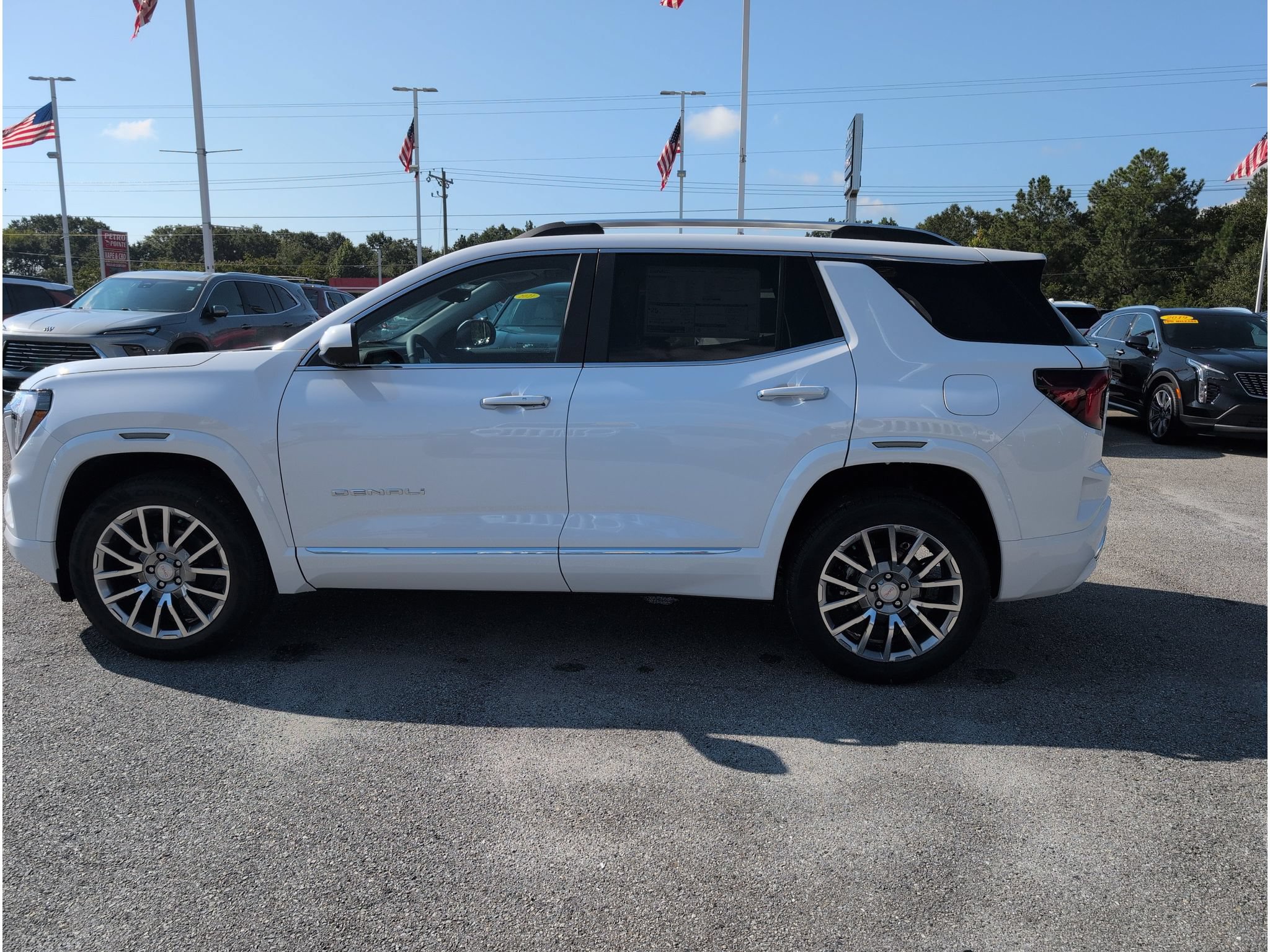 New 2027 GMC Terrain Denali w/ LPO, Floor Liner Package AWD/4WD image 4