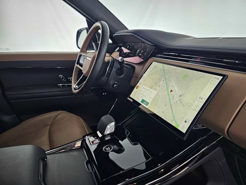 Used 2025 Land Rover Range Rover Sport Autobiography image 11