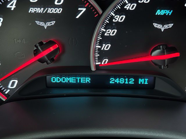 Used 2011 Chevrolet Corvette Convertible w/ Preferred Equipment Group RWD image 18