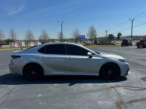 Used 2021 Toyota Camry XSE image 4