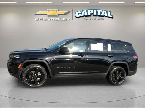Used 2024 Jeep Grand Cherokee L Altitude AWD/4WD image 2