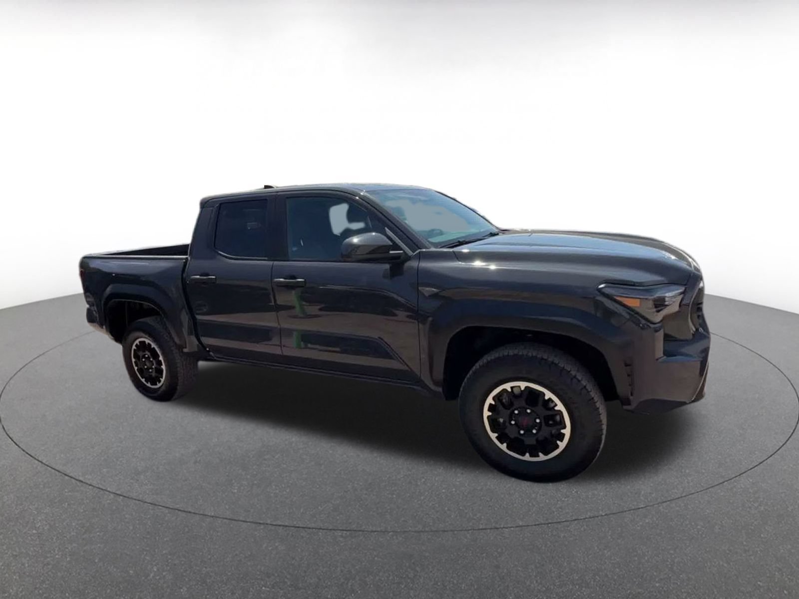 Used 2025 Toyota Tacoma TRD Off-Road AWD/4WD image 2