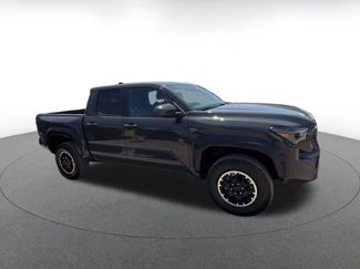 Used 2025 Toyota Tacoma TRD Off-Road AWD/4WD video 2