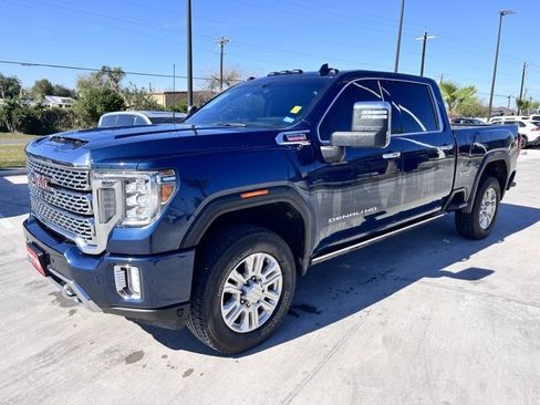 Used 2023 GMC Sierra 2500 Denali w/ Denali Ultimate Package image 3