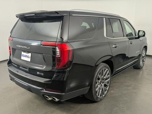 Used 2025 GMC Yukon Denali Ultimate image 7