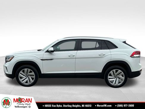 Certified 2023 Volkswagen Atlas Cross Sport SE w/ Panoramic Sunroof Package AWD/4WD image 2