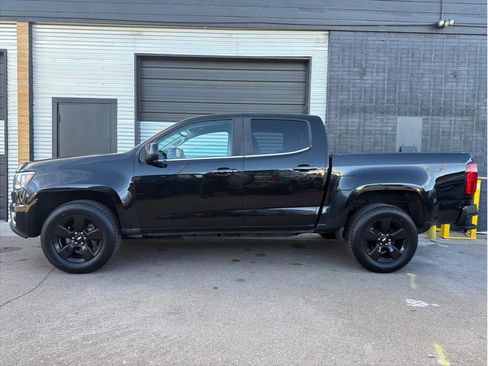 Used 2016 Chevrolet Colorado LT w/ Midnight Edition image 6