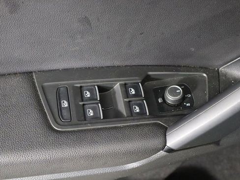 Used 2019 Volkswagen Tiguan SEL R-Line AWD/4WD image 22