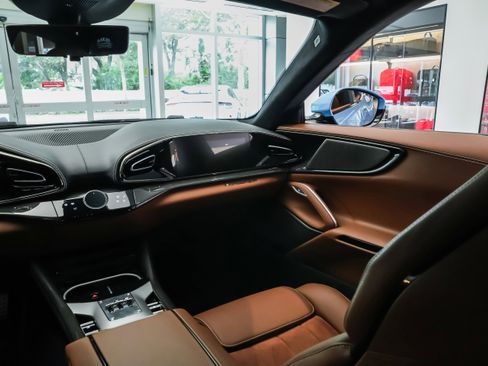 Used 2025 Ferrari Purosangue image 49