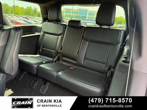 Used 2026 Ford Expedition Platinum w/ Stealth Performance Package AWD/4WD image 26