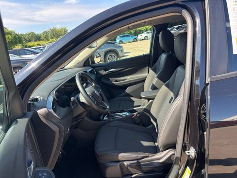 Used 2025 Buick Encore GX Preferred FWD image 24