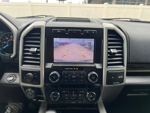 Used 2020 Ford F150 Lariat RWD image 32