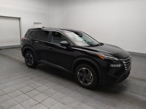 Used 2024 Nissan Rogue SV FWD image 11