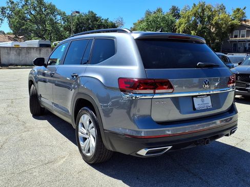 Used 2022 Volkswagen Atlas SE w/ Panoramic Sunroof Package image 5