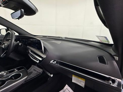 New 2025 Cadillac Lyriq Sport image 32