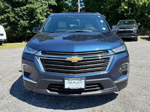Used 2023 Chevrolet Traverse LS AWD/4WD image 2