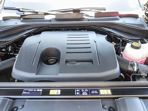 New 2026 Land Rover Range Rover SE AWD/4WD image 27