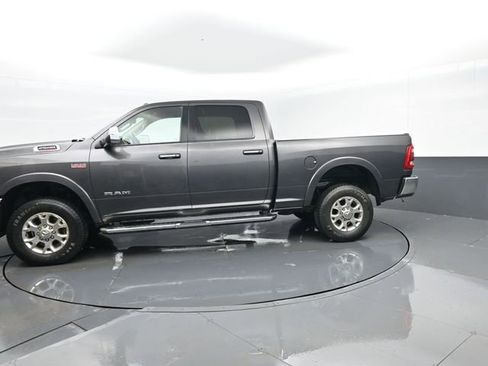 Used 2022 RAM 2500 Laramie AWD/4WD image 5